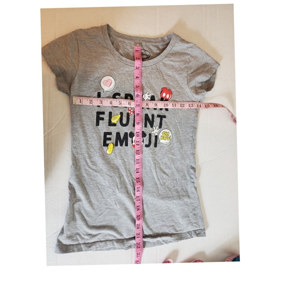 .Disney's Graphic Tshirt "I Speak Fluent Emoji" Sm - Picture 3 of 7